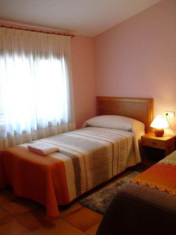 Allotjaments Mas Rafalot Bas Ruang foto