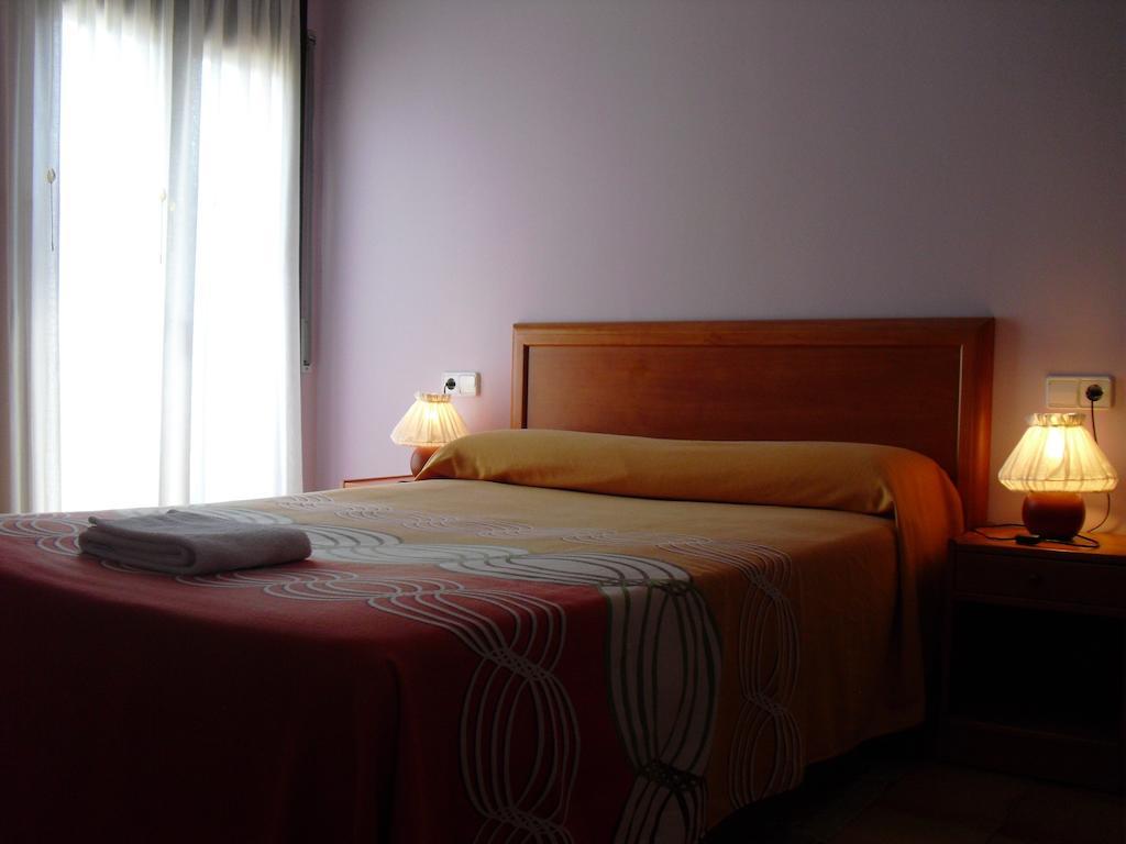 Allotjaments Mas Rafalot Bas Ruang foto